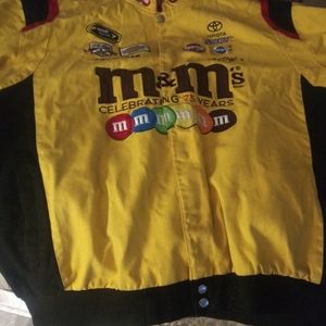 M and m jacket race car